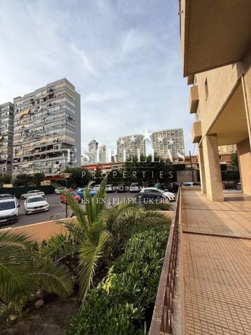 2 Zimmer Apartment zu verkaufen in Juzgados - Plaza de Toros, Benidorm mit Pool Garage - 204.000 € (Ref: 9853036)