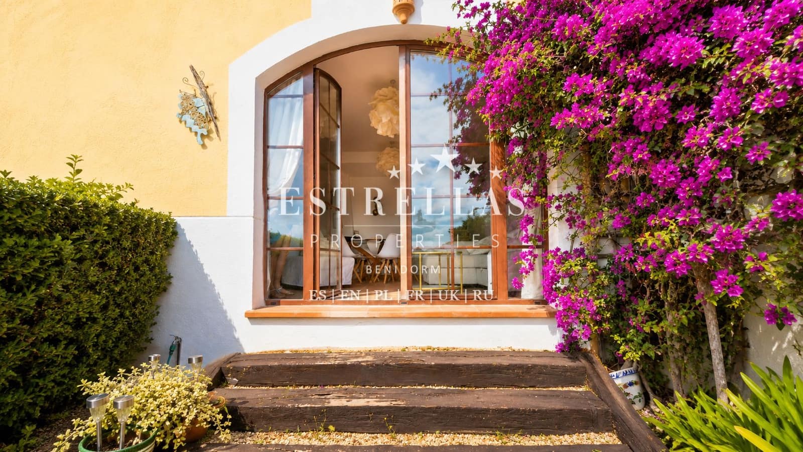 Adosado de 2 habitaciones en Finestrat en venta con piscina - 335.000 € (Ref: 9853037)