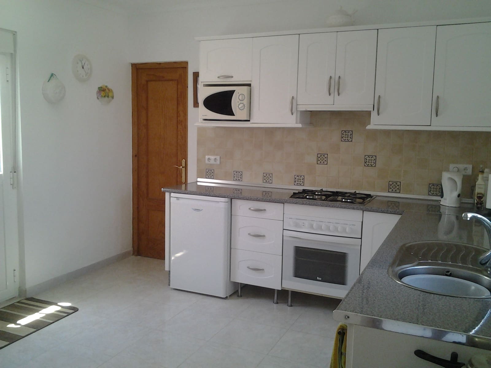 3 soveværelse Bungalow til salg i Isla Redonda med swimmingpool garage - € 129.500 (Ref: 7655037)