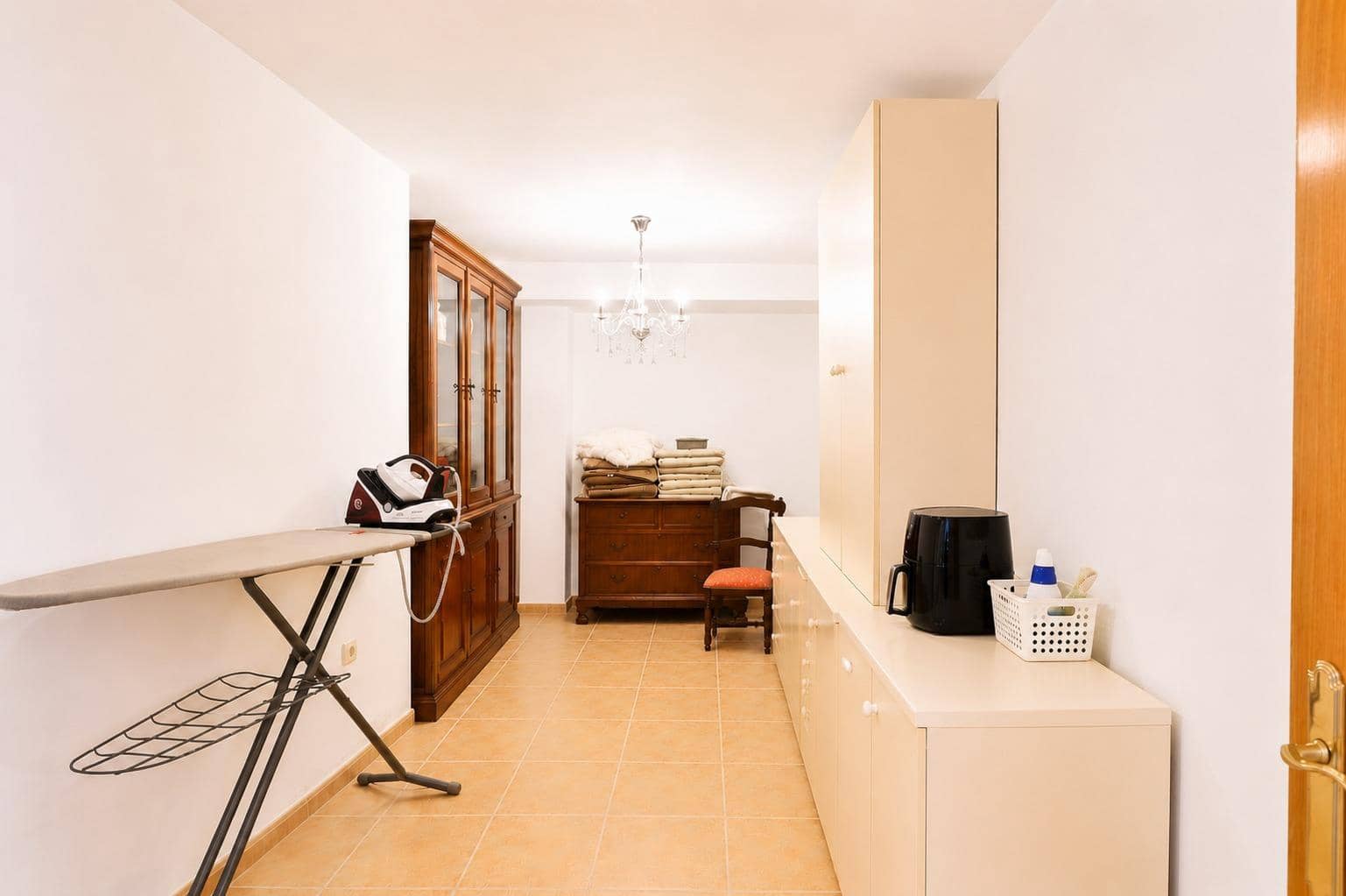 5 bedroom Villa for sale in Malaga city with pool garage - € 1,300,000 (Ref: 10089741)