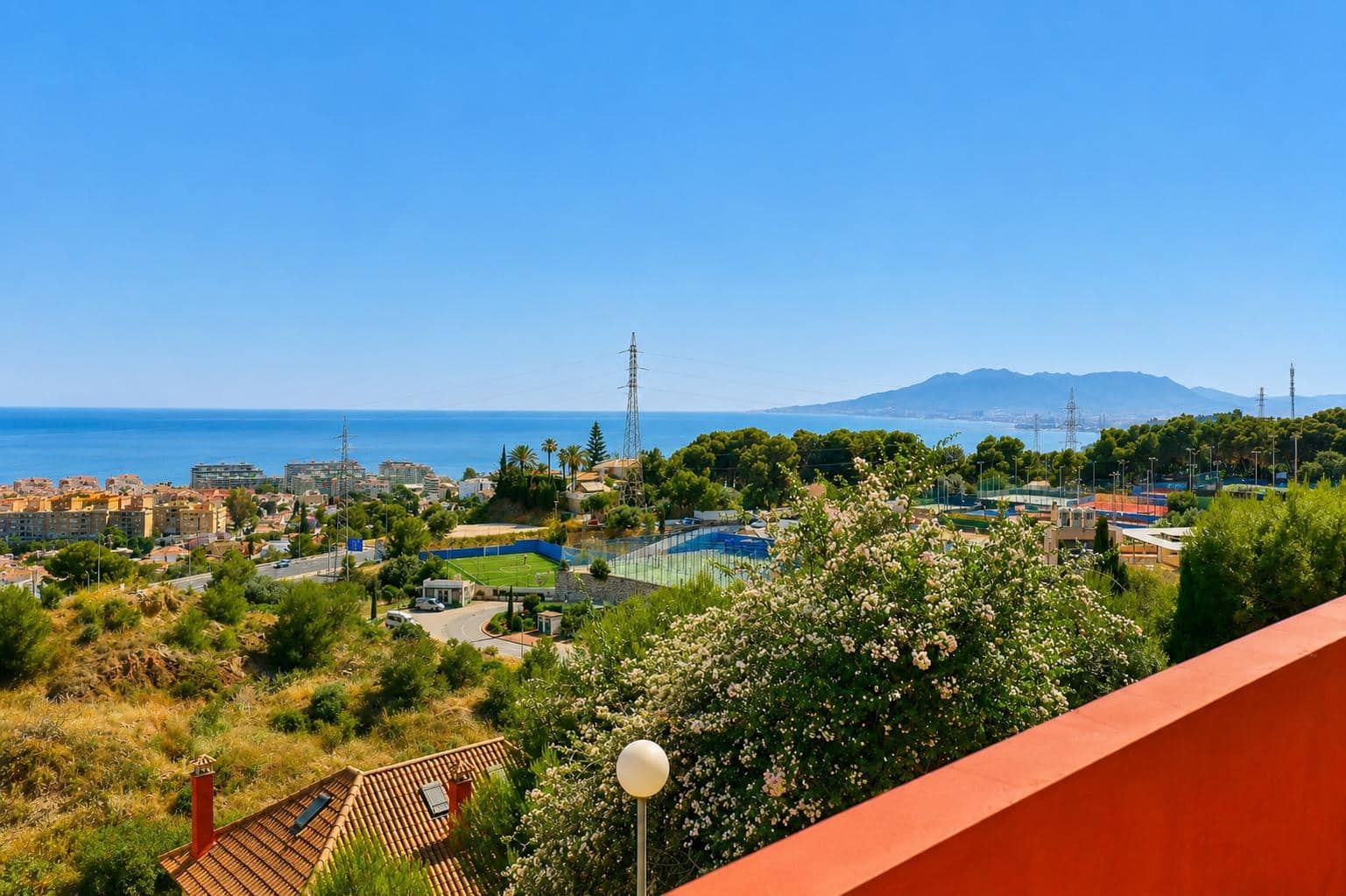 5 bedroom Villa for sale in Malaga city with pool garage - € 1,300,000 (Ref: 10089741)