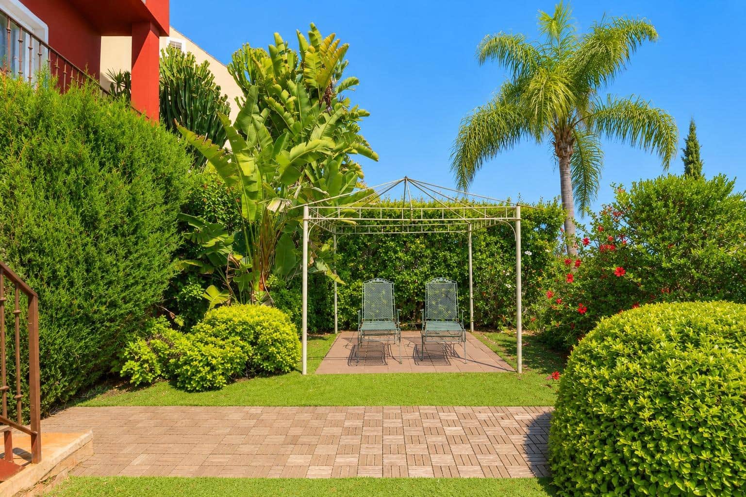 5 bedroom Villa for sale in Malaga city with pool garage - € 1,300,000 (Ref: 10089741)