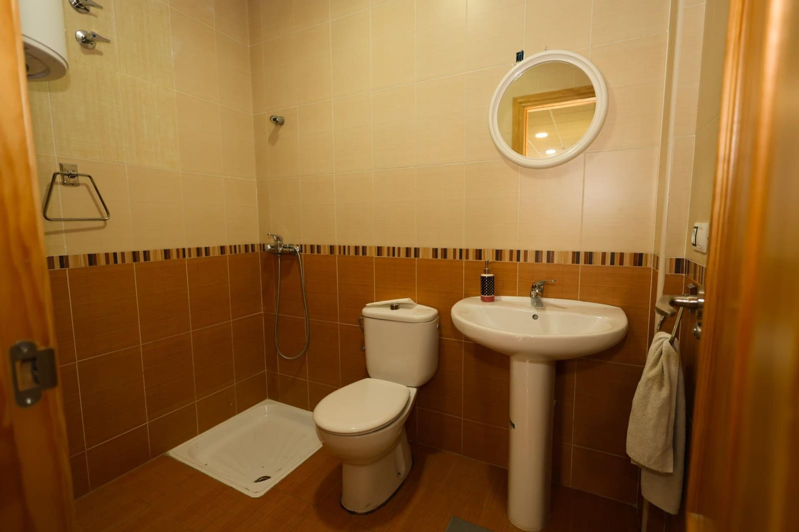 1 soverom Kommersiell til salgs i Las Gabias - € 129 900 (Ref: 9787529)