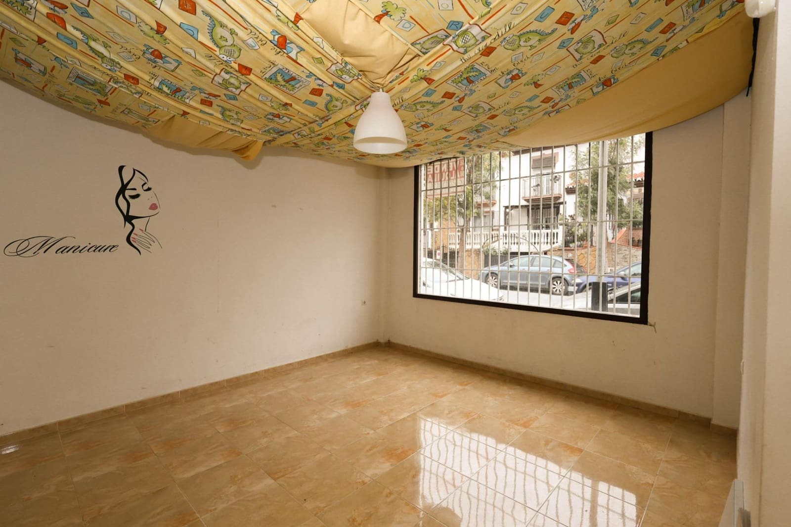 1 soverom Kommersiell til salgs i Las Gabias - € 129 900 (Ref: 9787529)