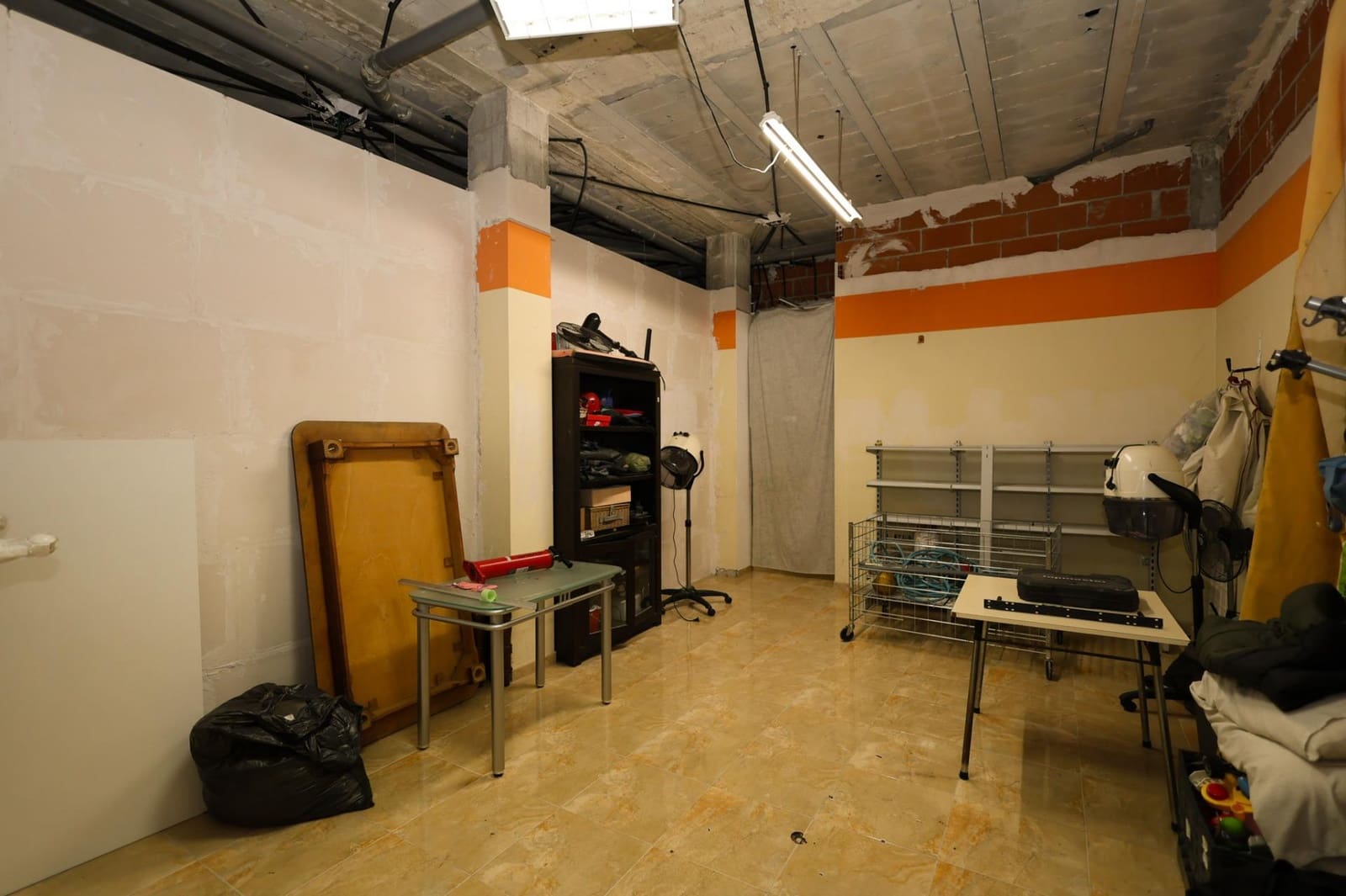 1 soverom Kommersiell til salgs i Las Gabias - € 129 900 (Ref: 9787529)