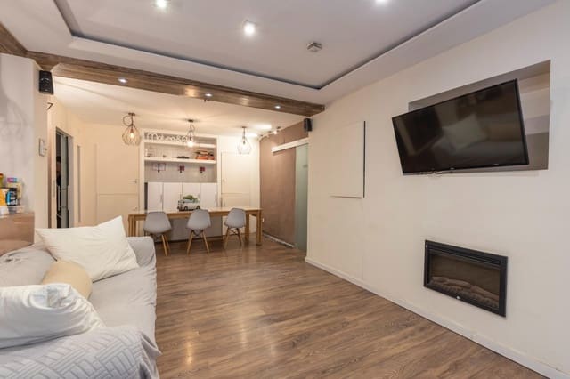 4 slaapkamer Flat te koop in Granada stad - € 319.900 (Ref: 9788396)