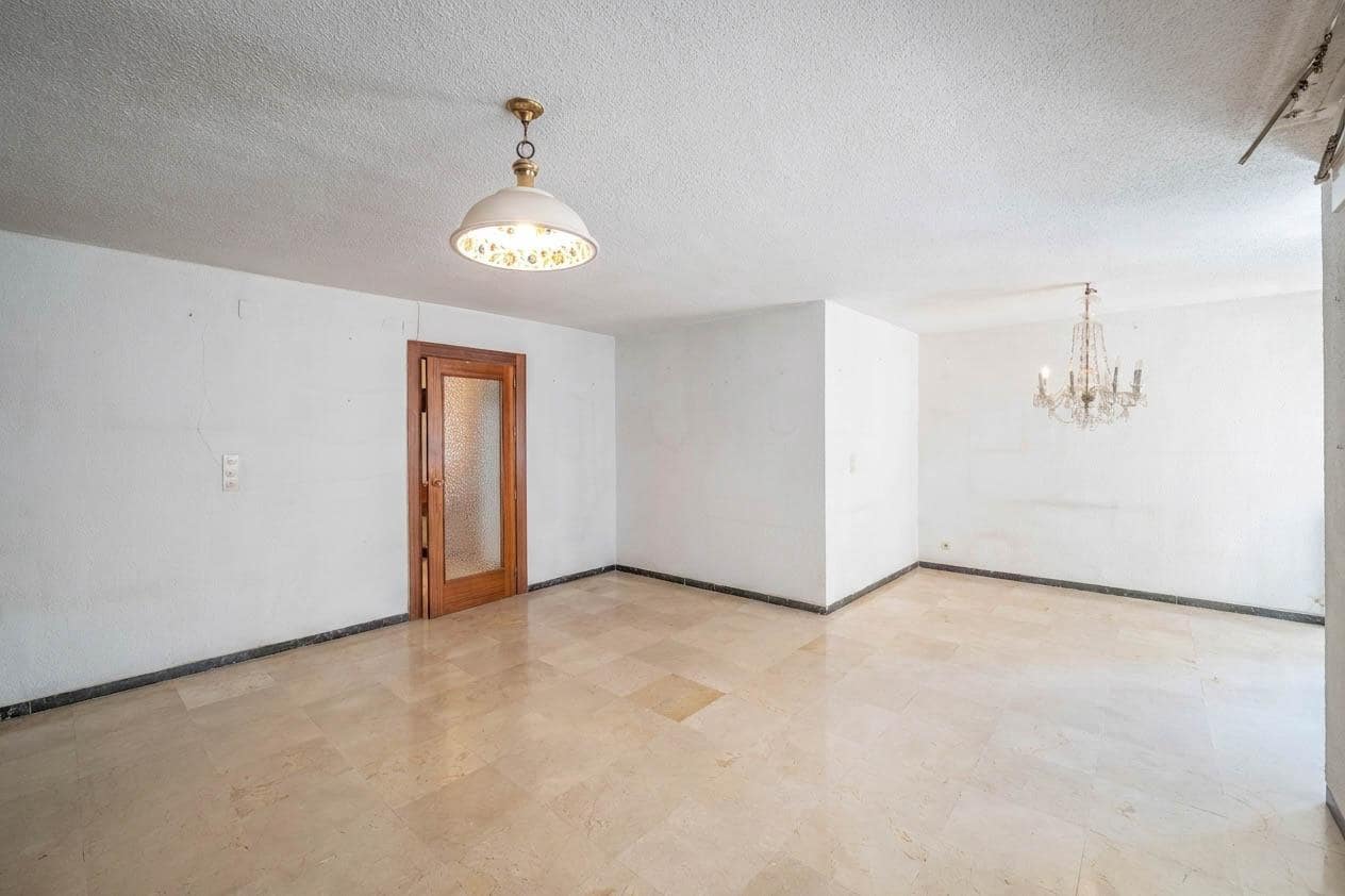 5 sypialnia Mieszkanie na sprzedaż w Miasto Grenada z basenem garażem - 450 000 € (Ref: 9794631)