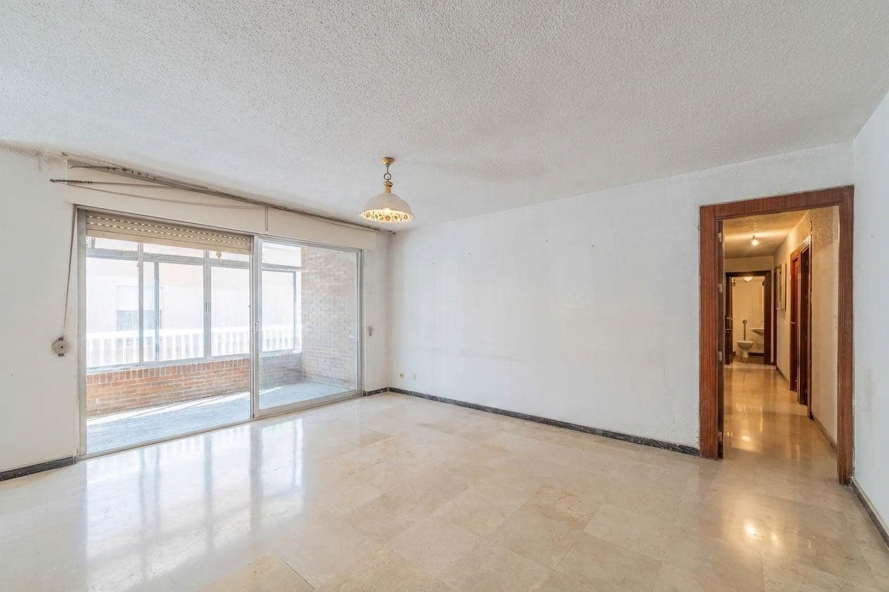 5 sypialnia Mieszkanie na sprzedaż w Miasto Grenada z basenem garażem - 450 000 € (Ref: 9794631)