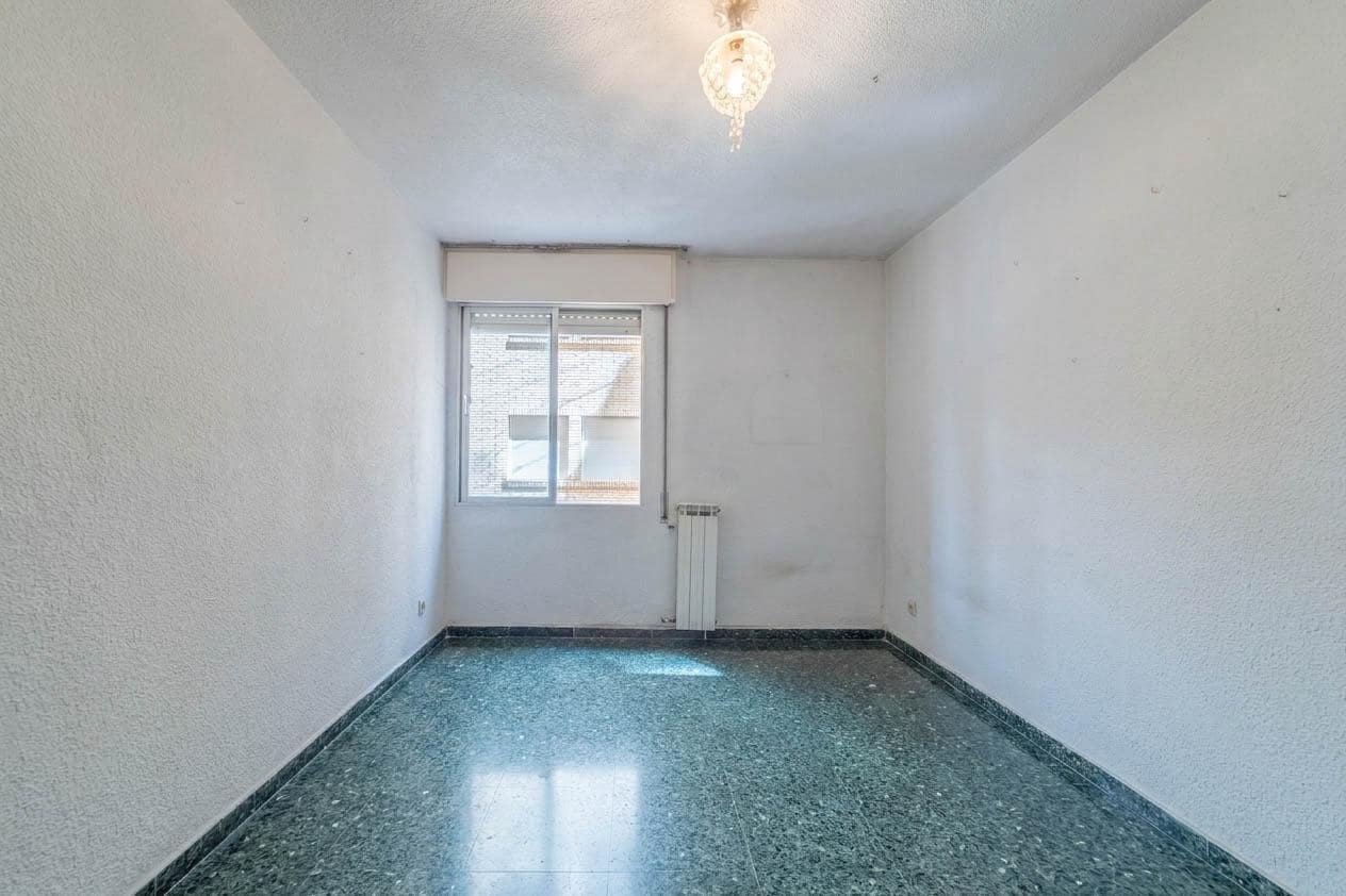 5 sypialnia Mieszkanie na sprzedaż w Miasto Grenada z basenem garażem - 450 000 € (Ref: 9794631)