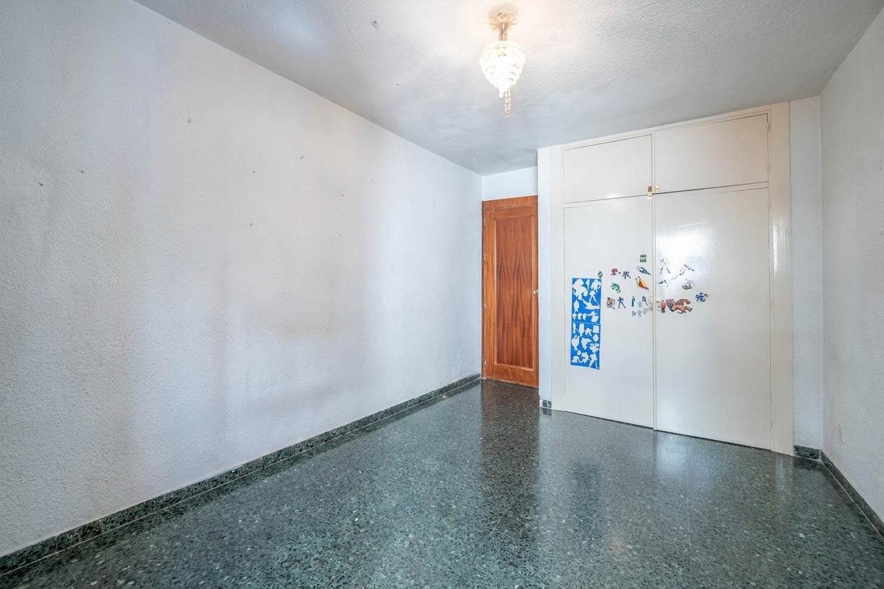 5 sypialnia Mieszkanie na sprzedaż w Miasto Grenada z basenem garażem - 450 000 € (Ref: 9794631)