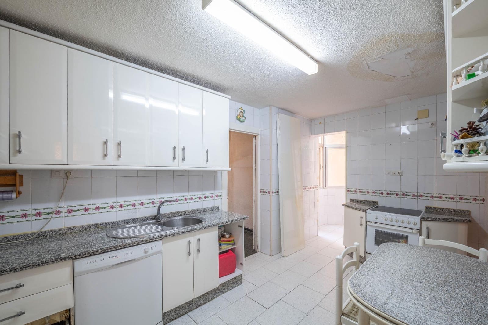 5 sypialnia Mieszkanie na sprzedaż w Miasto Grenada z basenem garażem - 450 000 € (Ref: 9794631)