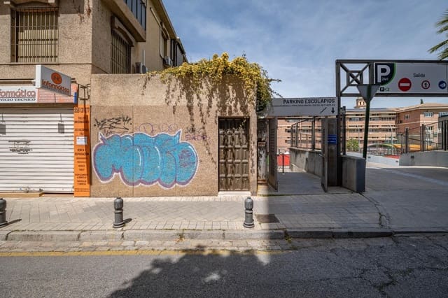 5 sypialnia Mieszkanie na sprzedaż w Miasto Grenada z basenem garażem - 450 000 € (Ref: 9794631)