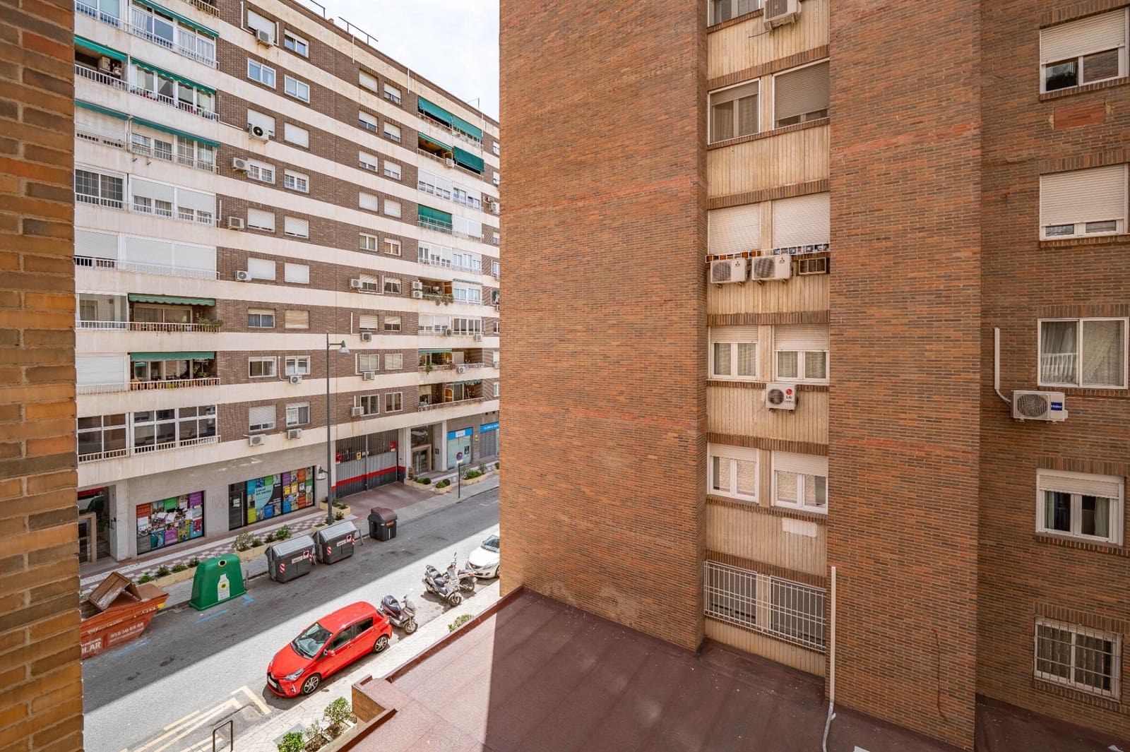 5 sypialnia Mieszkanie na sprzedaż w Miasto Grenada z basenem garażem - 450 000 € (Ref: 9794631)