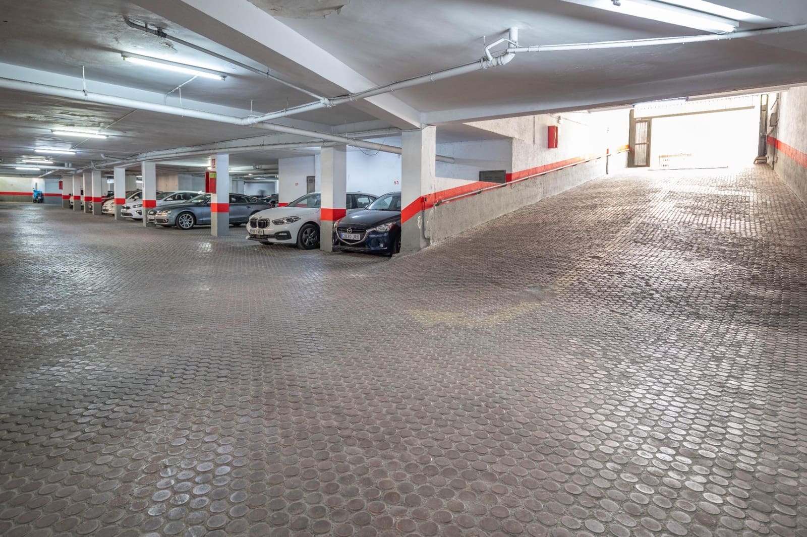 5 sypialnia Mieszkanie na sprzedaż w Miasto Grenada z basenem garażem - 450 000 € (Ref: 9794631)