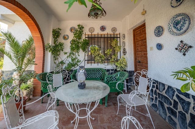 3 sovrum Villa till salu i Otura med pool garage - 325 000 € (Ref: 9797084)