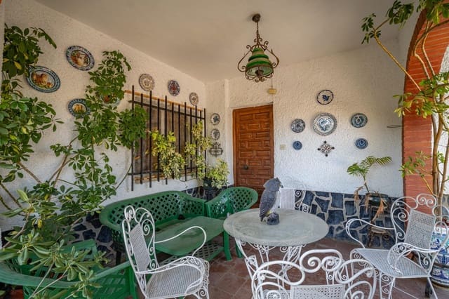 3 sovrum Villa till salu i Otura med pool garage - 325 000 € (Ref: 9797084)