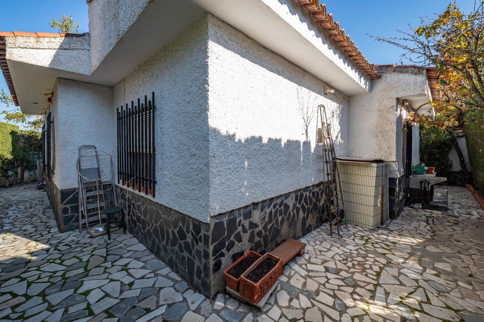 3 sovrum Villa till salu i Otura med pool garage - 325 000 € (Ref: 9797084)