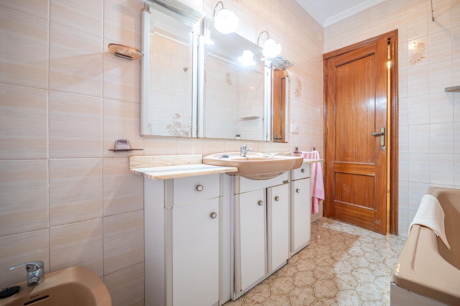 3 sovrum Villa till salu i Otura med pool garage - 325 000 € (Ref: 9797084)