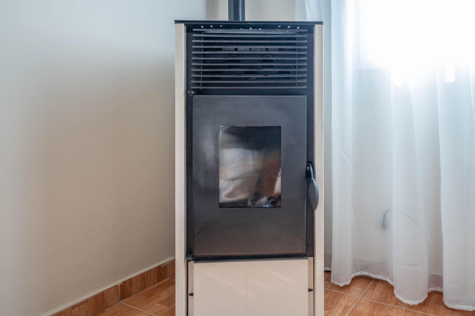 3 sypialnia Mieszkanie na sprzedaż w Ambroz z garażem - 189 900 € (Ref: 9797086)