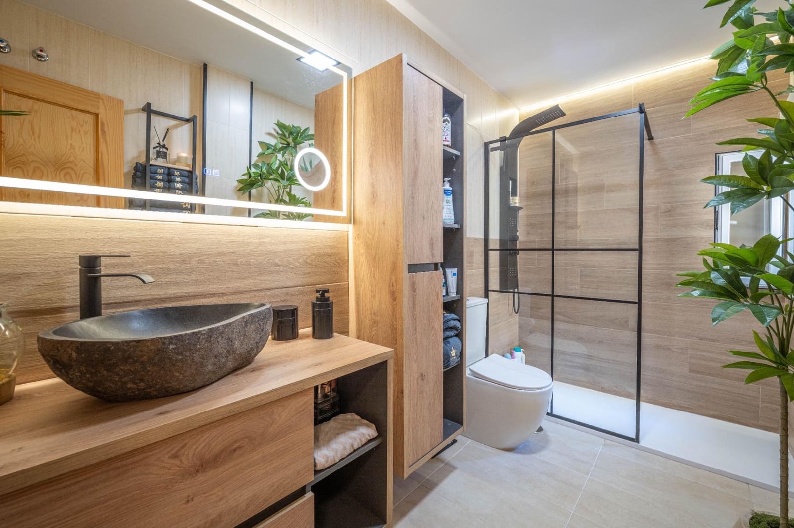 3 sypialnia Mieszkanie na sprzedaż w Ambroz z garażem - 189 900 € (Ref: 9797086)