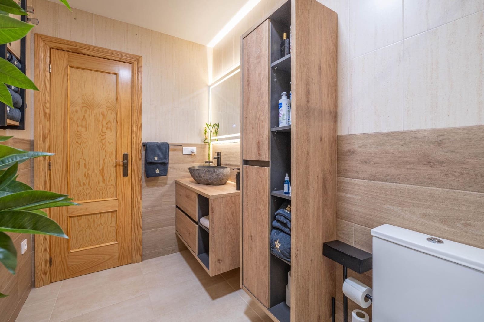 3 sypialnia Mieszkanie na sprzedaż w Ambroz z garażem - 189 900 € (Ref: 9797086)