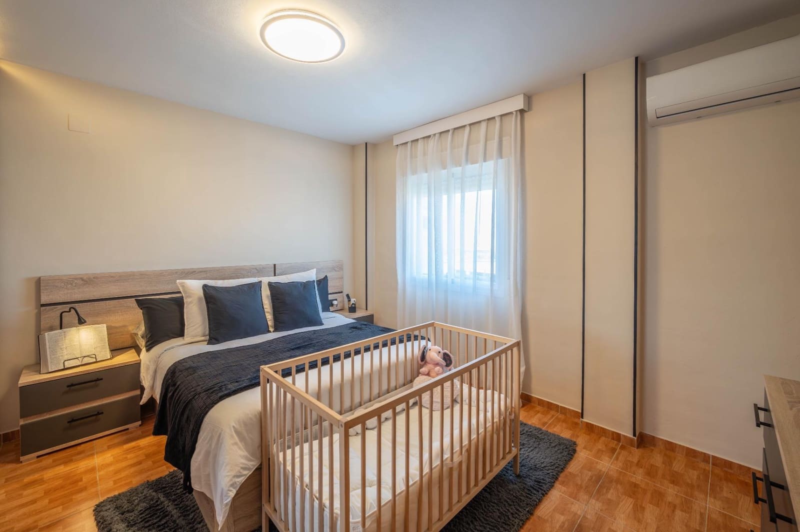 3 sypialnia Mieszkanie na sprzedaż w Ambroz z garażem - 189 900 € (Ref: 9797086)