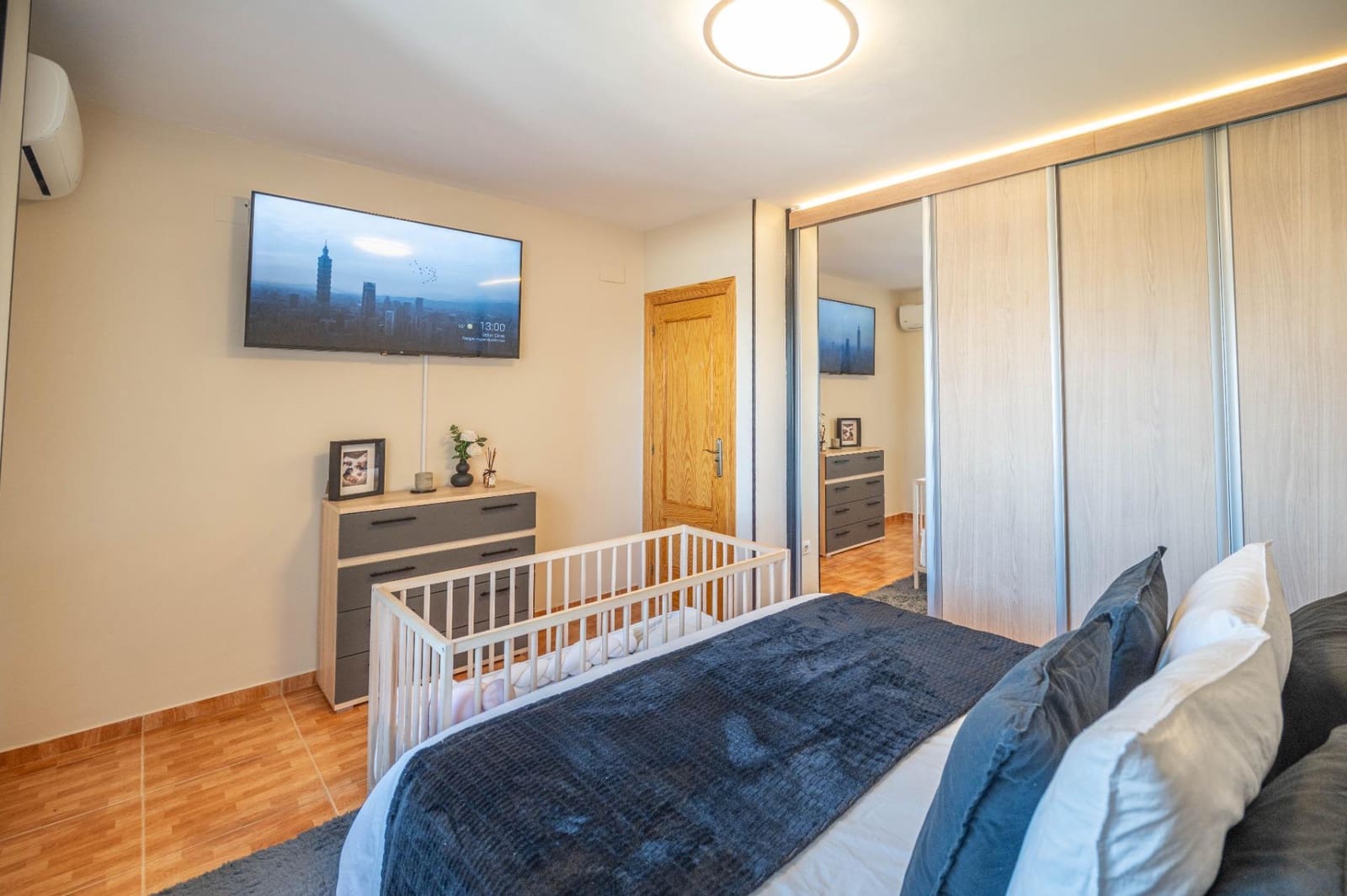 3 sypialnia Mieszkanie na sprzedaż w Ambroz z garażem - 189 900 € (Ref: 9797086)