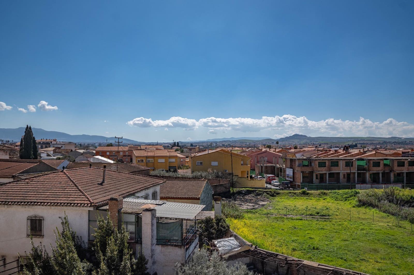 3 sypialnia Mieszkanie na sprzedaż w Ambroz z garażem - 189 900 € (Ref: 9797086)