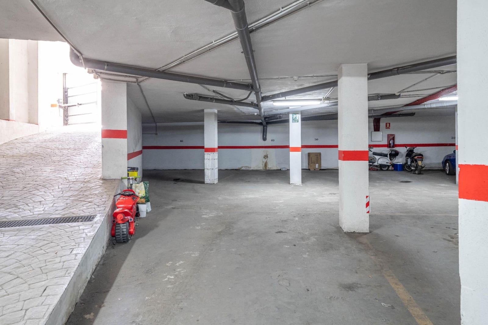 3 sypialnia Mieszkanie na sprzedaż w Ambroz z garażem - 189 900 € (Ref: 9797086)