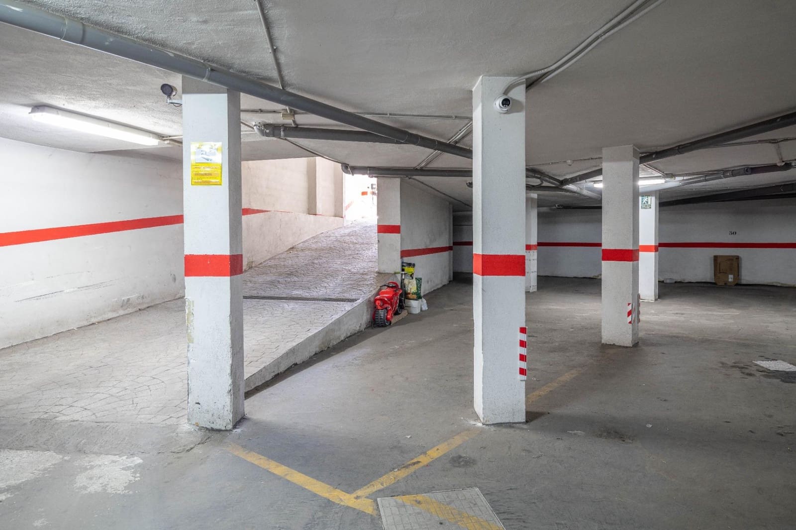 3 sypialnia Mieszkanie na sprzedaż w Ambroz z garażem - 189 900 € (Ref: 9797086)