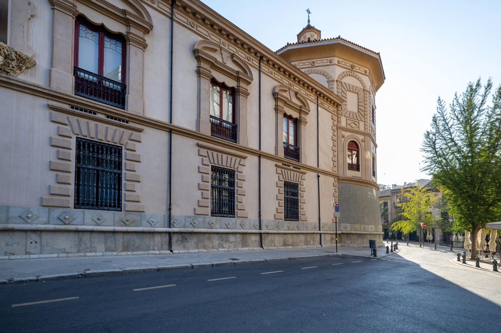 2 slaapkamer Flat te koop in Granada stad - € 299.500 (Ref: 9804290)