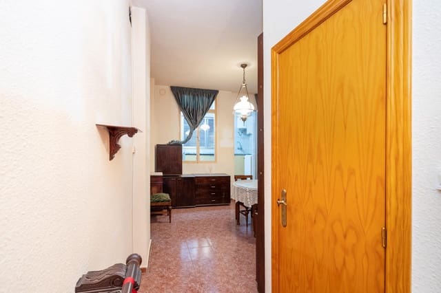 2 slaapkamer Flat te koop in Centro, Granada stad - € 299.500 (Ref: 9804290)