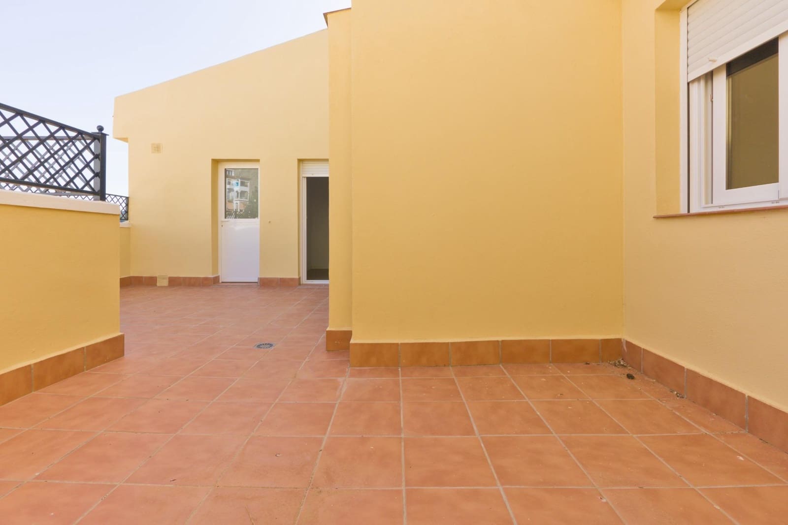 3 Zimmer Wohnung zu verkaufen in Cenes de la Vega - 179.000 € (Ref: 9807953)