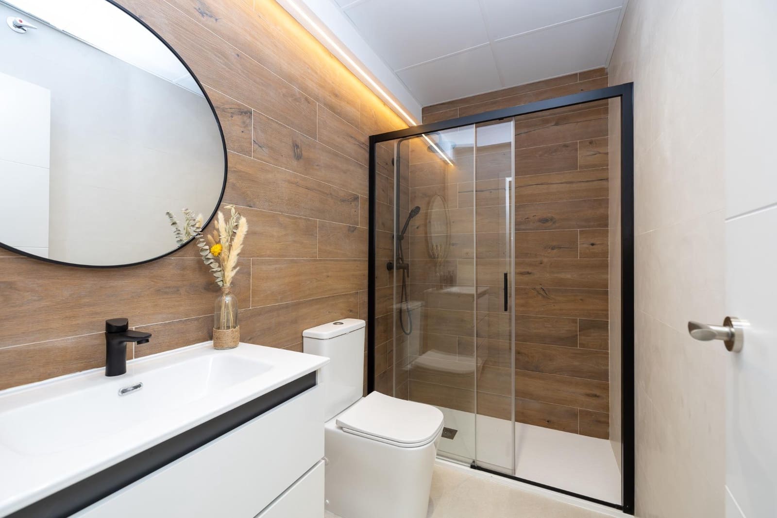 2 Zimmer Wohnung zu verkaufen in Granada Stadt - 185.000 € (Ref: 9811575)