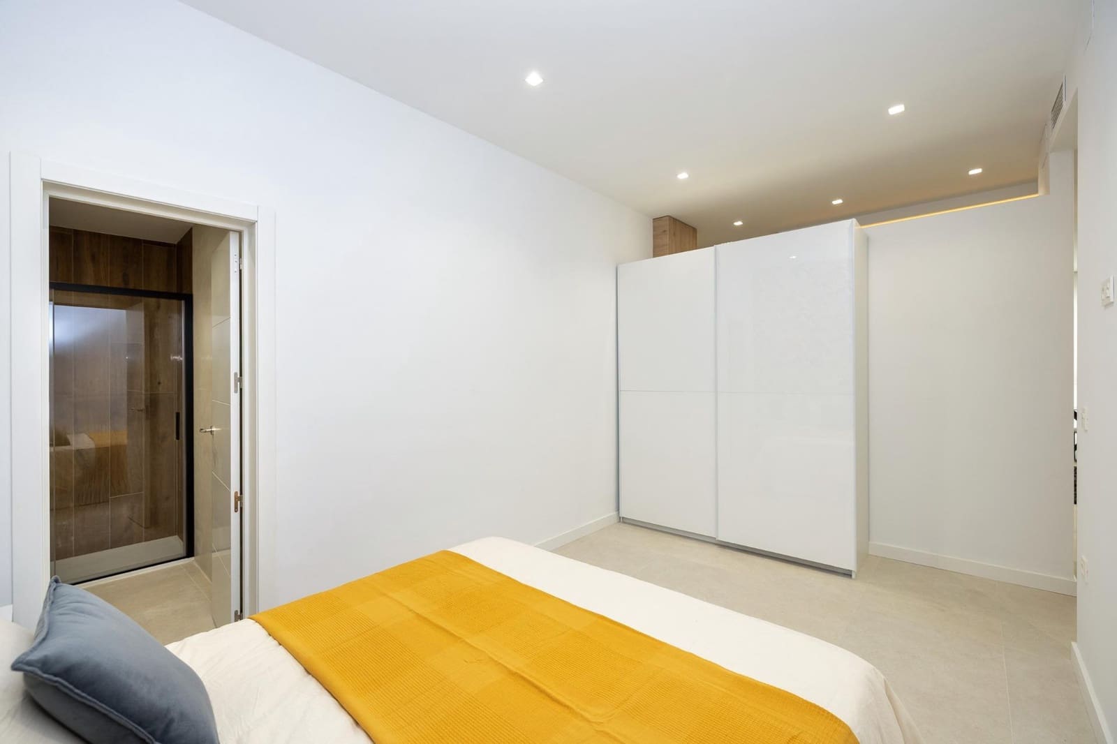 2 Zimmer Wohnung zu verkaufen in Granada Stadt - 185.000 € (Ref: 9811575)