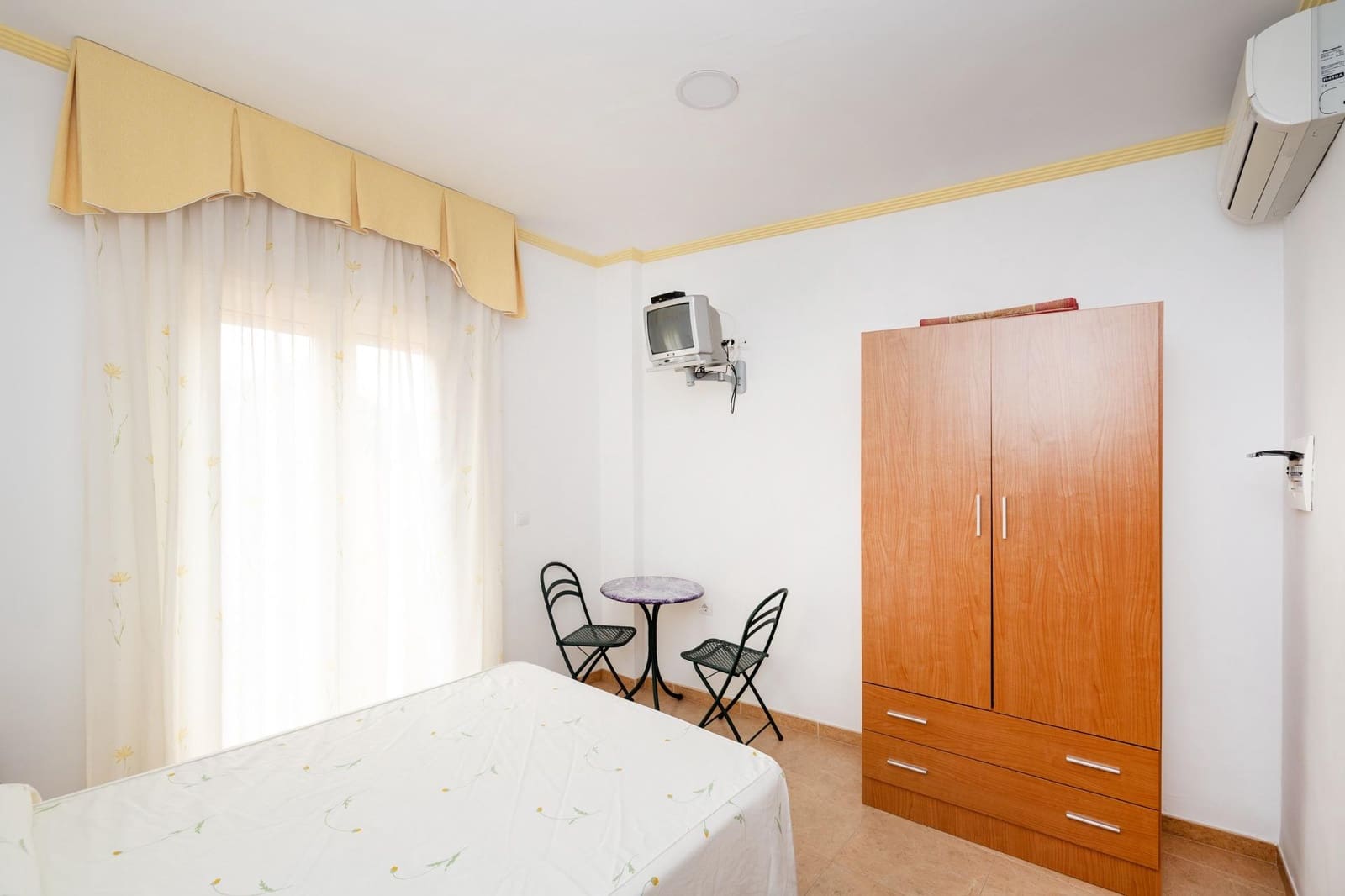7 makuuhuone Hotelli myytävänä paikassa Alamedilla - 310 000 € (Ref: 9812384)