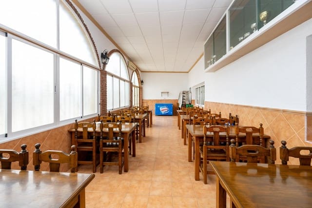 7 Zimmer Hotel zu verkaufen in Alamedilla - 310.000 € (Ref: 9812384)