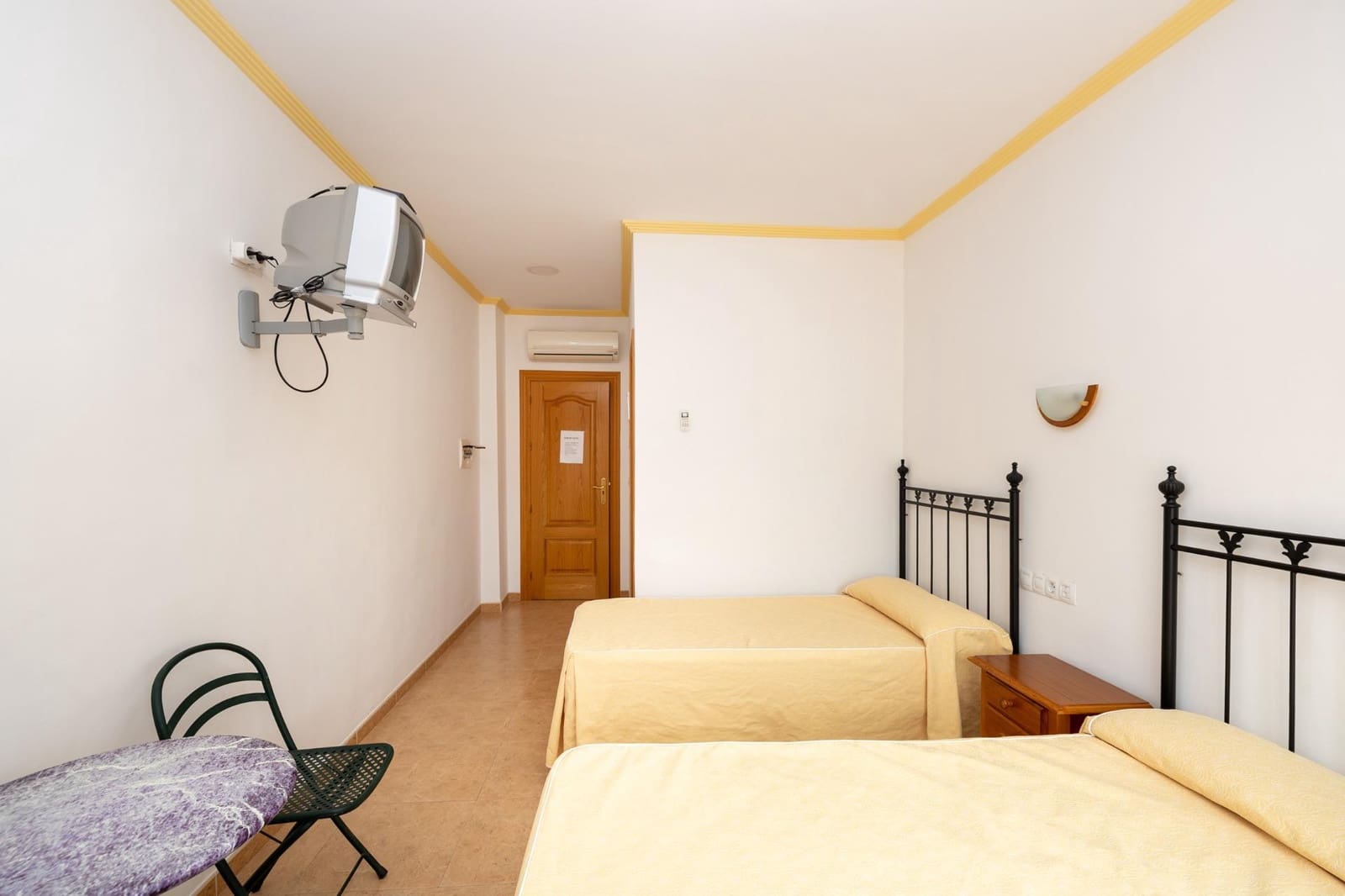 7 makuuhuone Hotelli myytävänä paikassa Alamedilla - 310 000 € (Ref: 9812384)