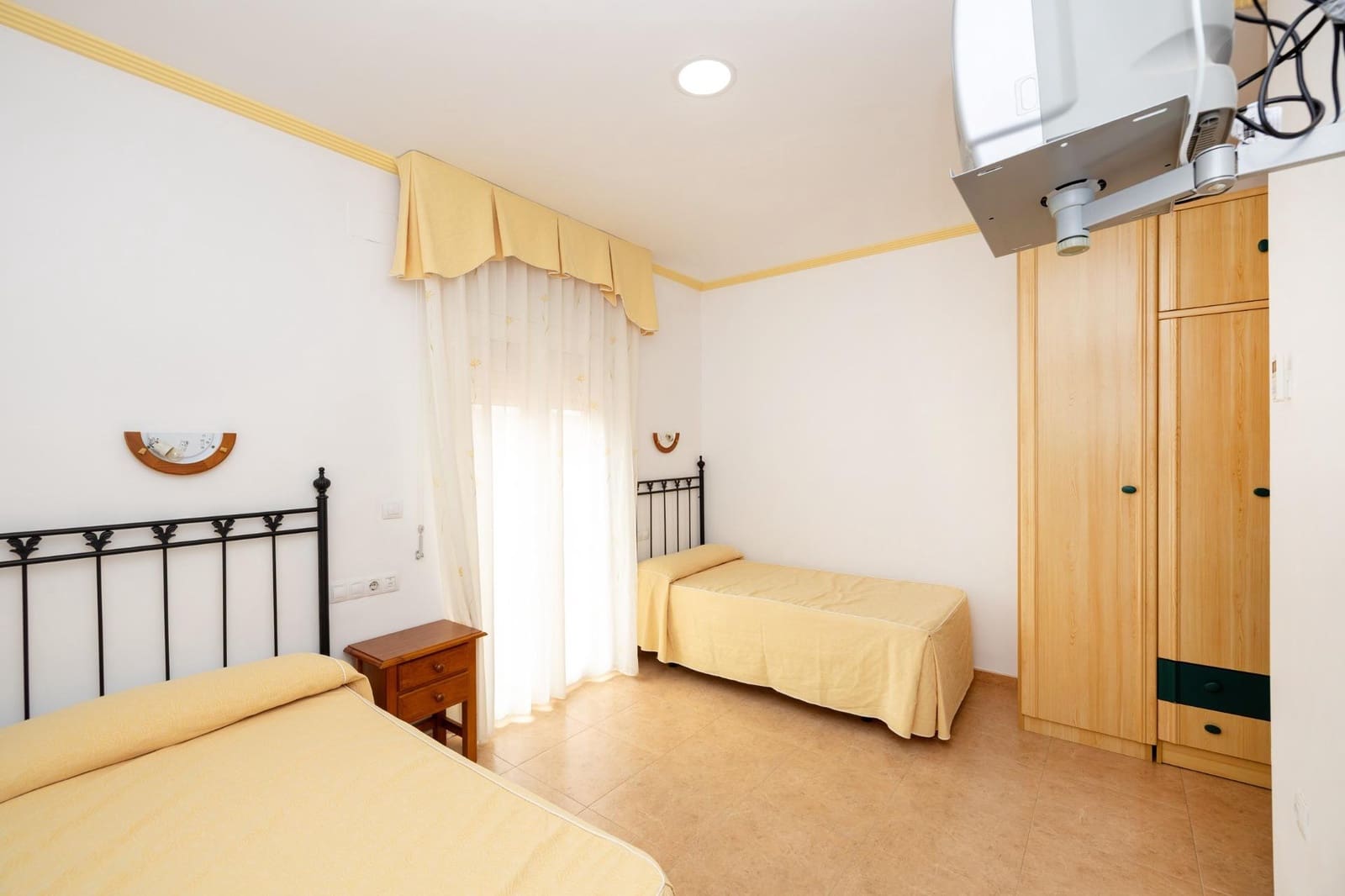 7 makuuhuone Hotelli myytävänä paikassa Alamedilla - 310 000 € (Ref: 9812384)
