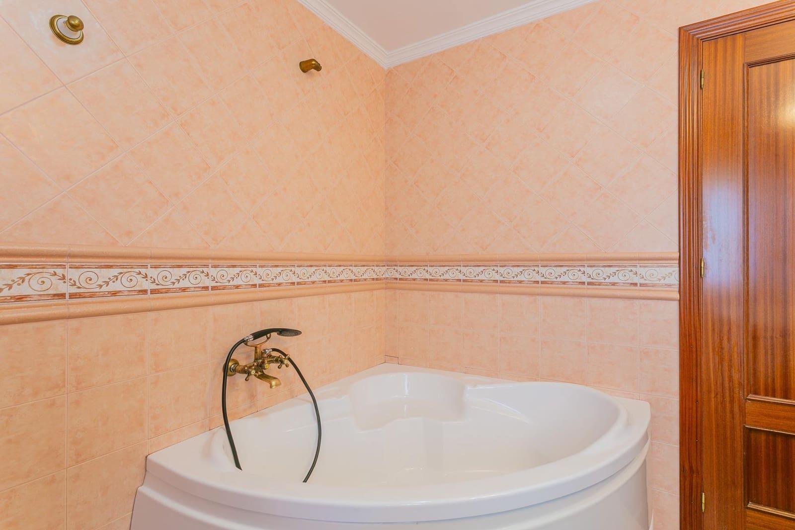 Finca/Casa Rural de 3 habitaciones en Albuñuelas en venta con piscina - 295.000 € (Ref: 9829094)