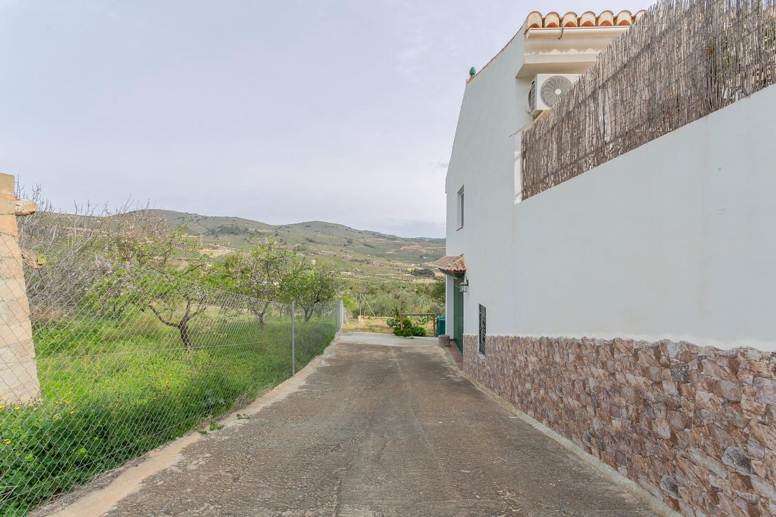 Finca/Casa Rural de 3 habitaciones en Albuñuelas en venta con piscina - 295.000 € (Ref: 9829094)