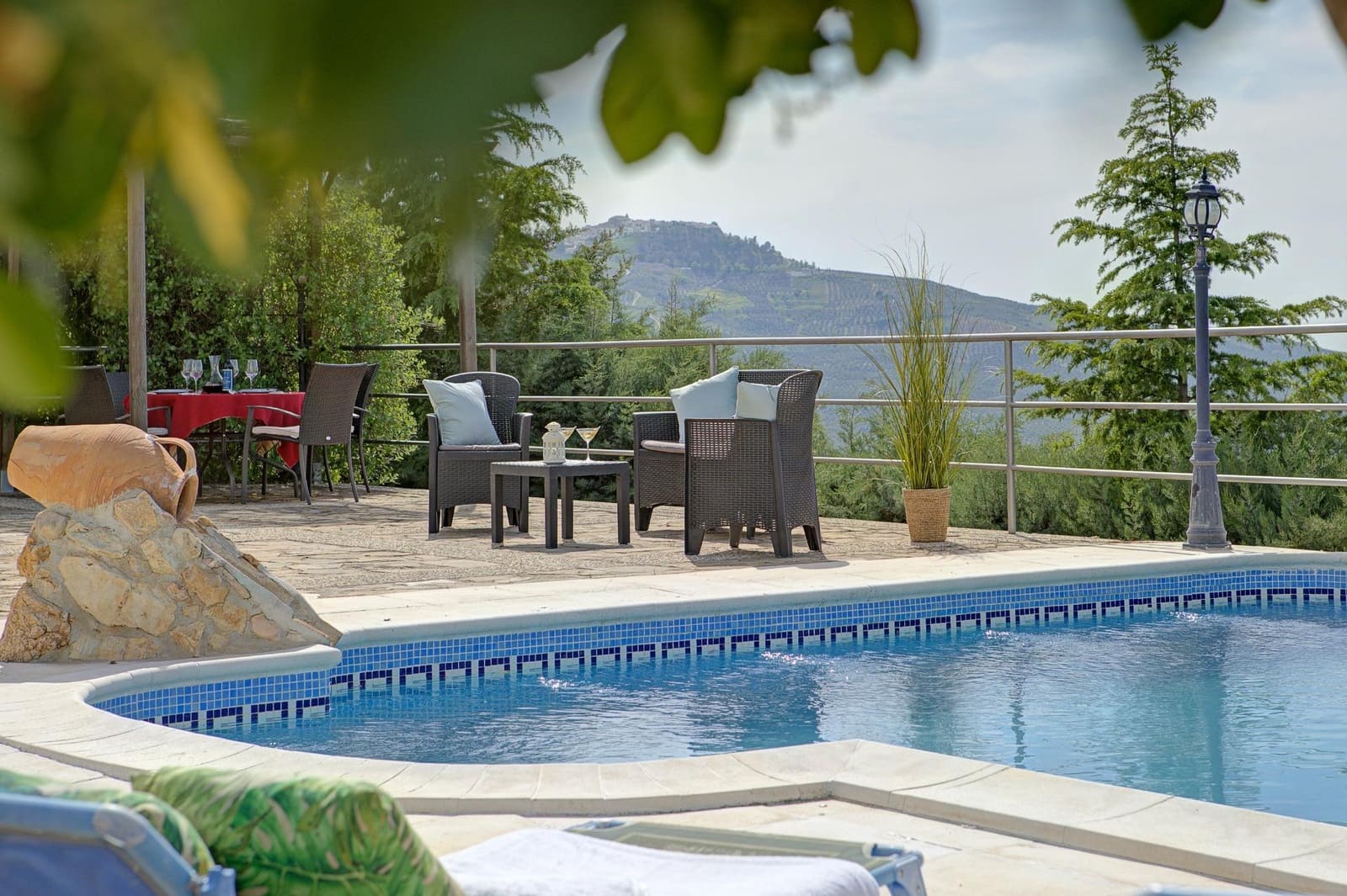 4 bedroom Villa for sale in Cazorla with pool garage - € 554,900 (Ref: 9831358)