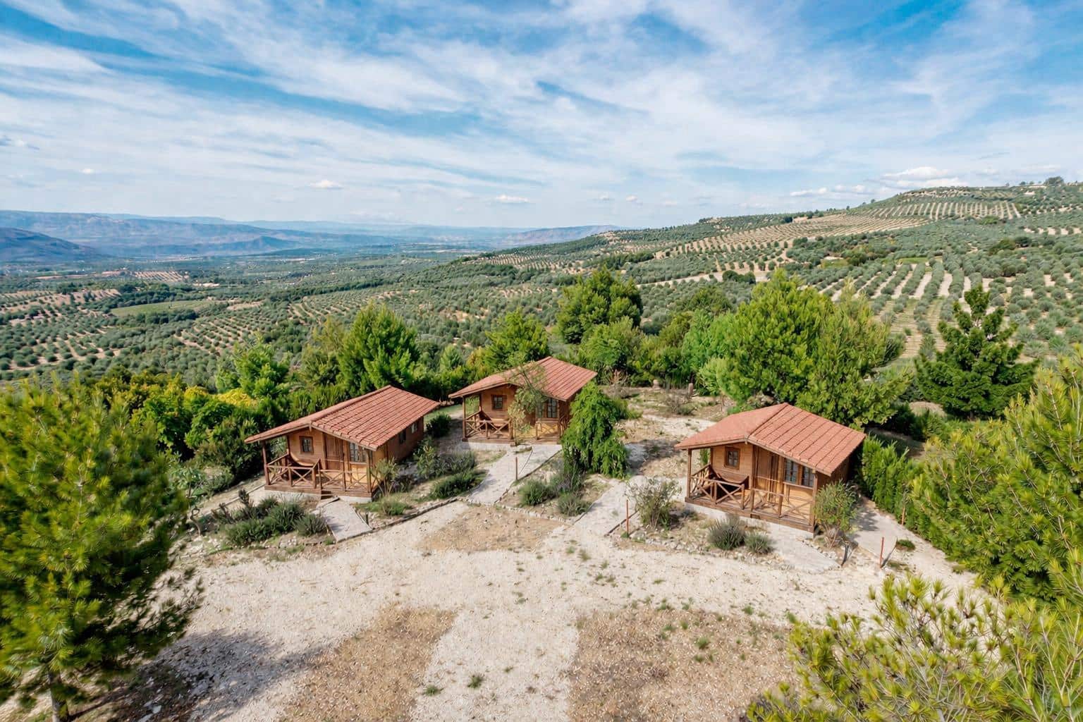 4 bedroom Villa for sale in Cazorla with pool garage - € 554,900 (Ref: 9831358)