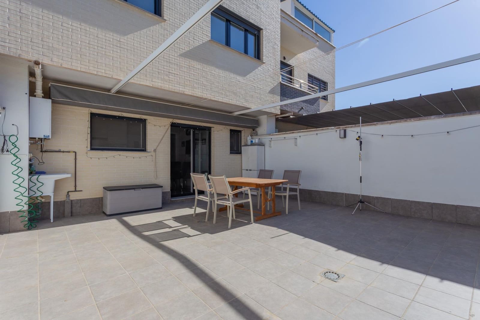 4 bedroom Terraced Villa for sale in Churriana de la Vega with garage - € 475,000 (Ref: 9868593)