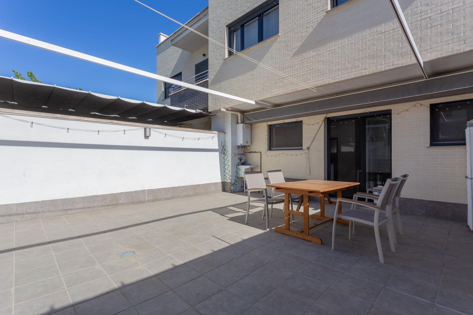 4 bedroom Terraced Villa for sale in Churriana de la Vega with garage - € 475,000 (Ref: 9868593)