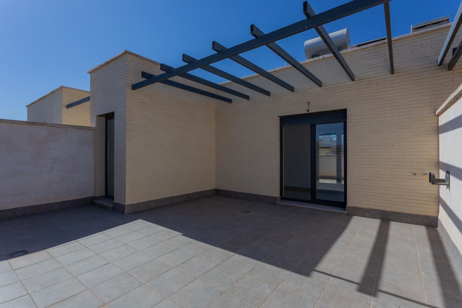 4 bedroom Terraced Villa for sale in Churriana de la Vega with garage - € 475,000 (Ref: 9868593)