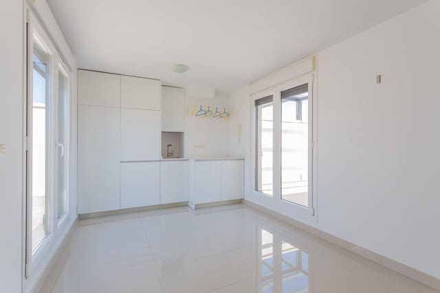 4 soveværelse Rækkehus til salg i Churriana de la Vega med garage - € 475.000 (Ref: 9868593)