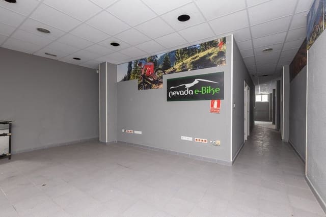 Commercial for sale in Granada city - € 149,900 (Ref: 9900363)