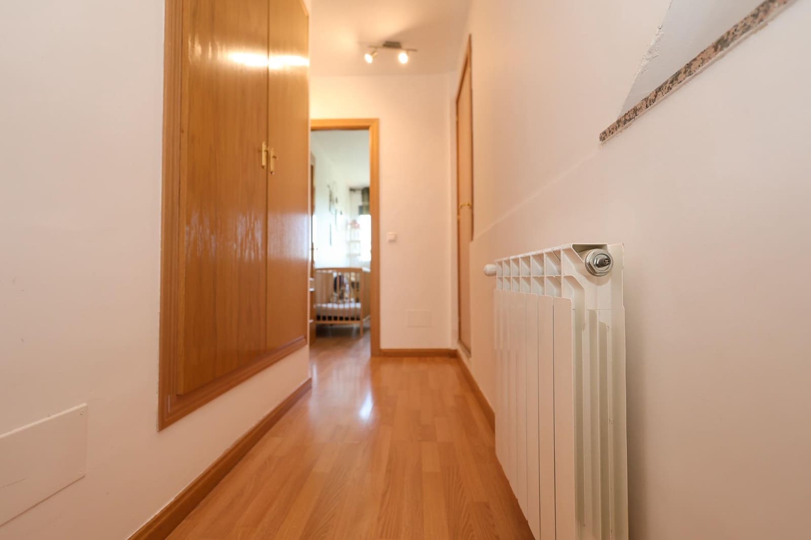 4 bedroom Villa for sale in Yebes - € 239,000 (Ref: 9970608)