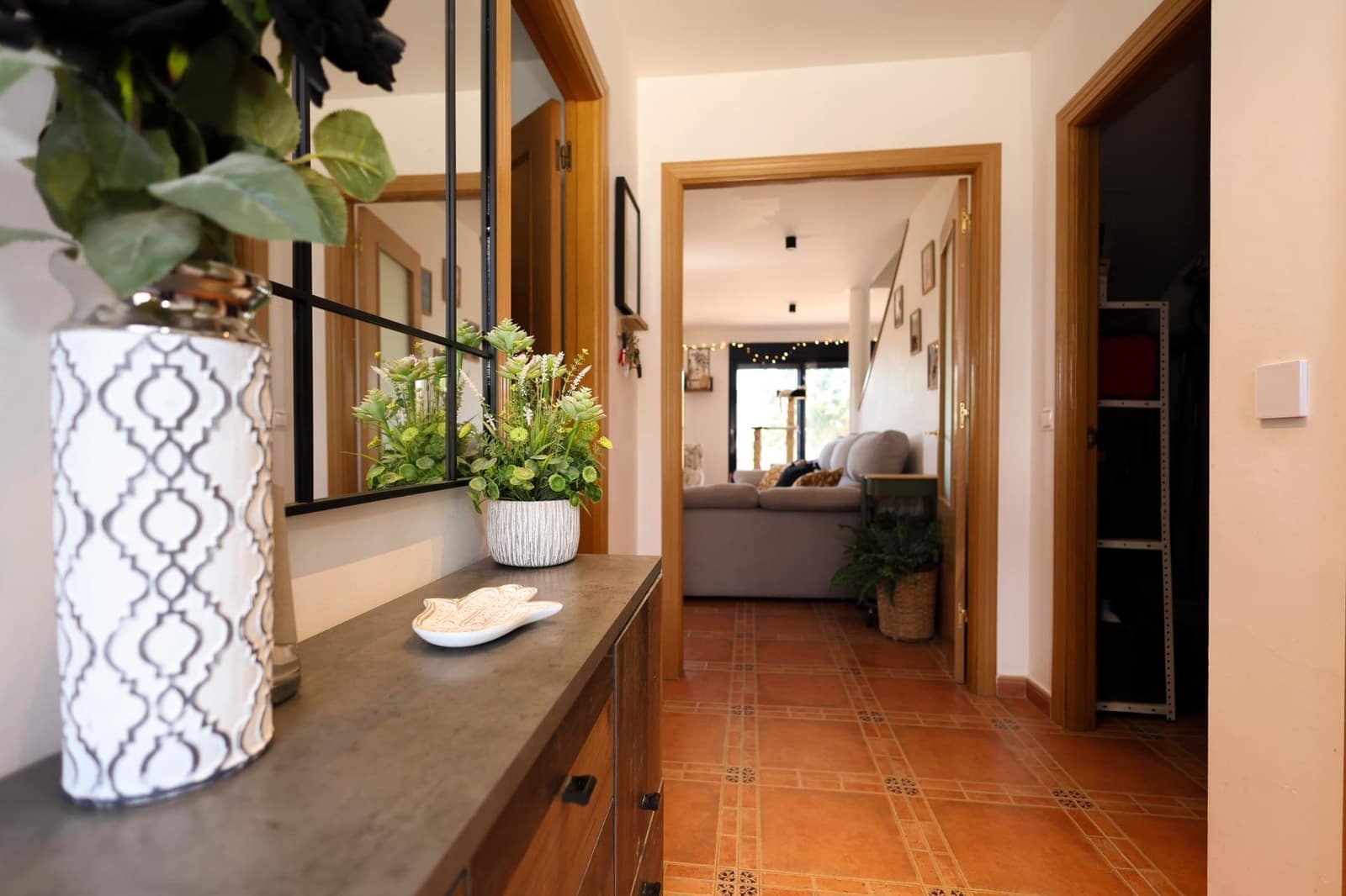 4 bedroom Villa for sale in Yebes - € 239,000 (Ref: 9970608)